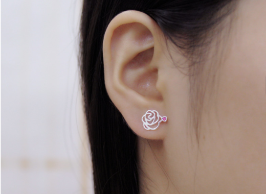 Openwork rose earrings