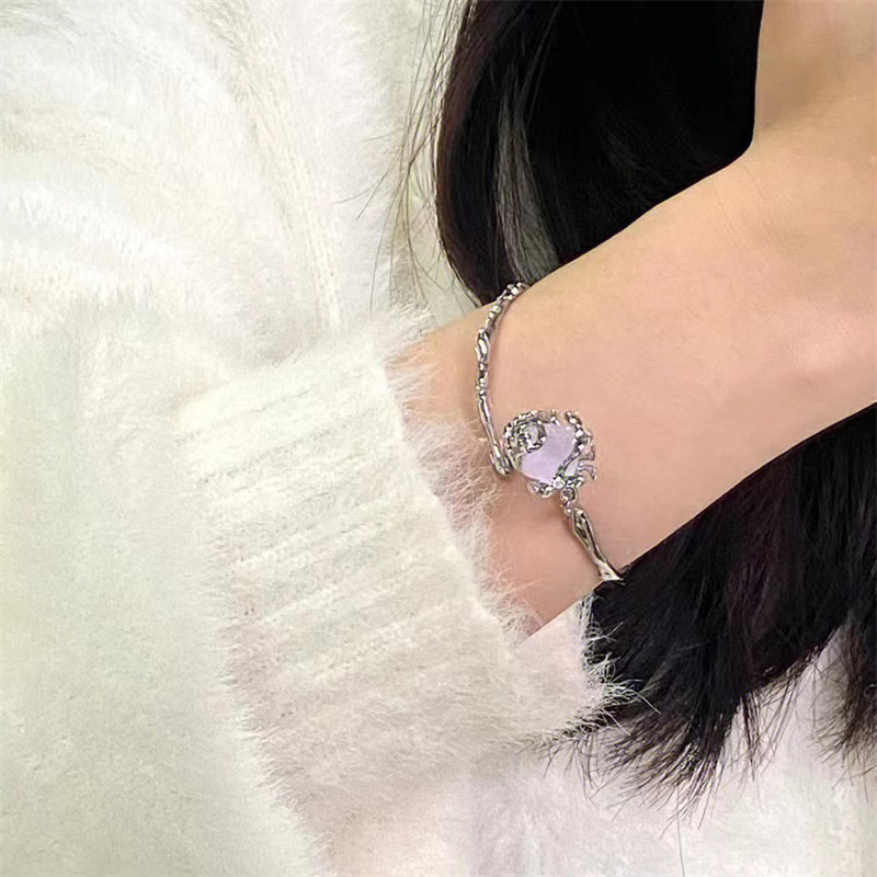 Light Luxury Fashion Rose Bracelet