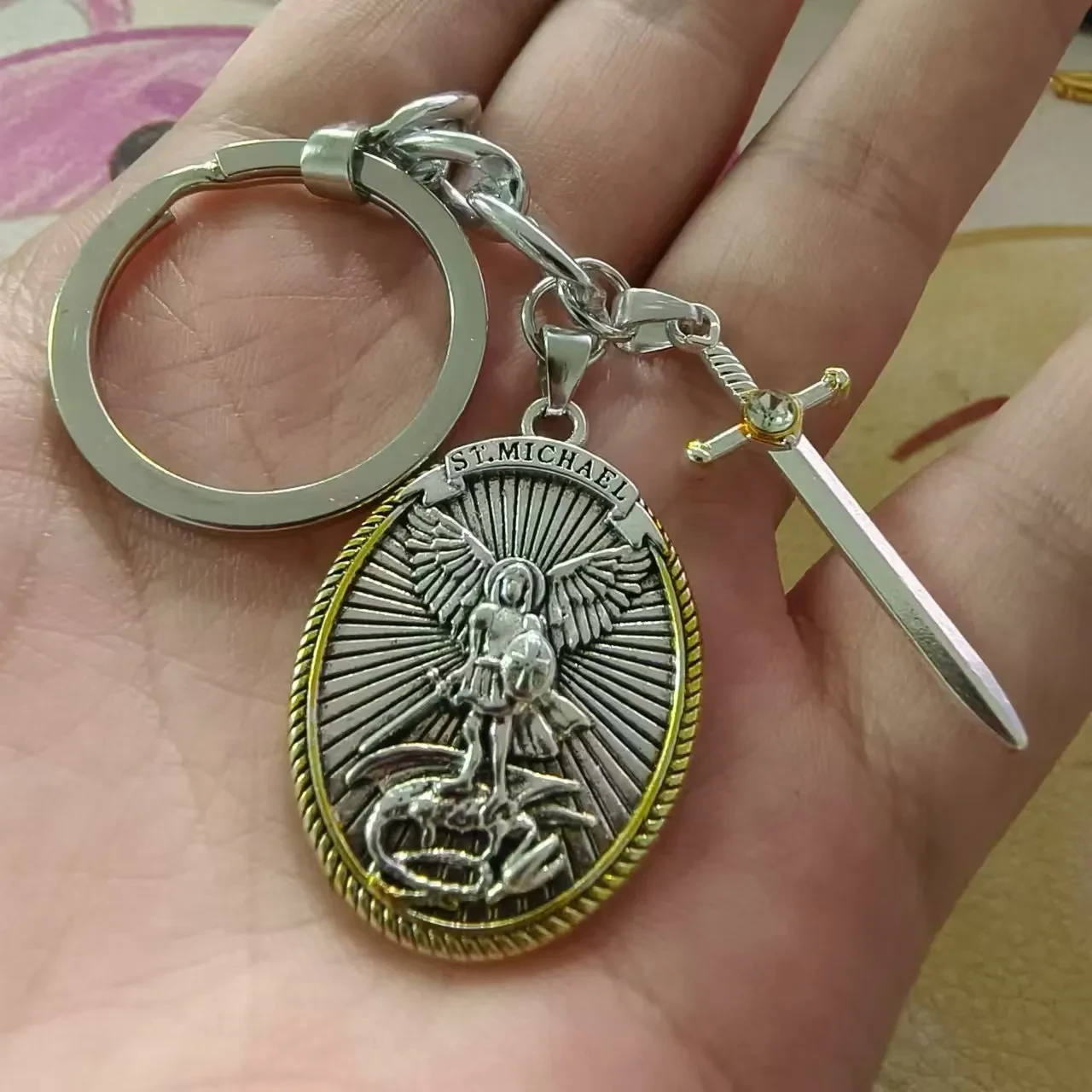 Jesus Keychain Shield Knight Vintage Pendant