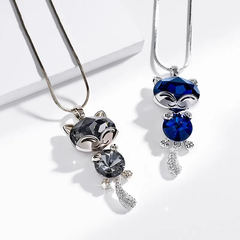 Simple fashion kitty crystal pendant