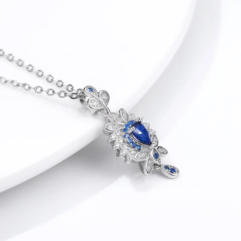 Original Design Natural Sapphire Necklace Female Flower Shaped Small Group Luxury