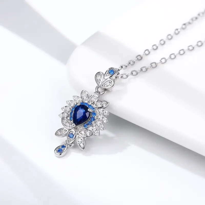 Original Design Natural Sapphire Necklace Female Flower Shaped Small Group Luxury