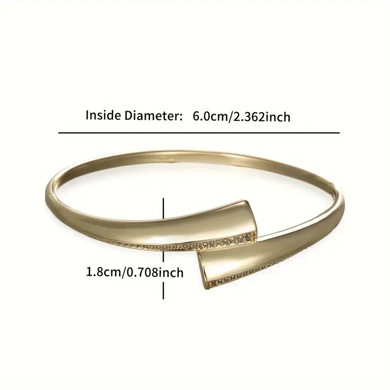XUPING JEWELry Elegant Golden-Tone Bangle with Sparkling Cubic Zirconia