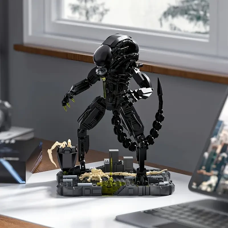 1pc Alien Xenomorph Mech Action Figure Building Kit