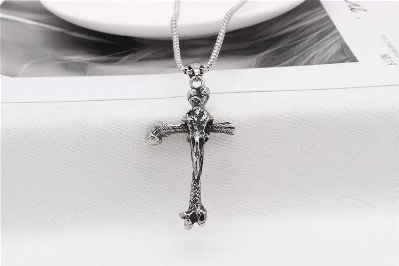 European And American Personalized Vintage Viking Long Pointed Bone Cross Men's Titanium Steel Pendant