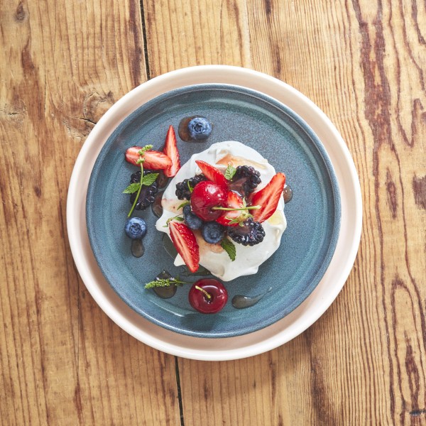 Small Plate 18cm - Blue Flame/Ivory - Emile Henry