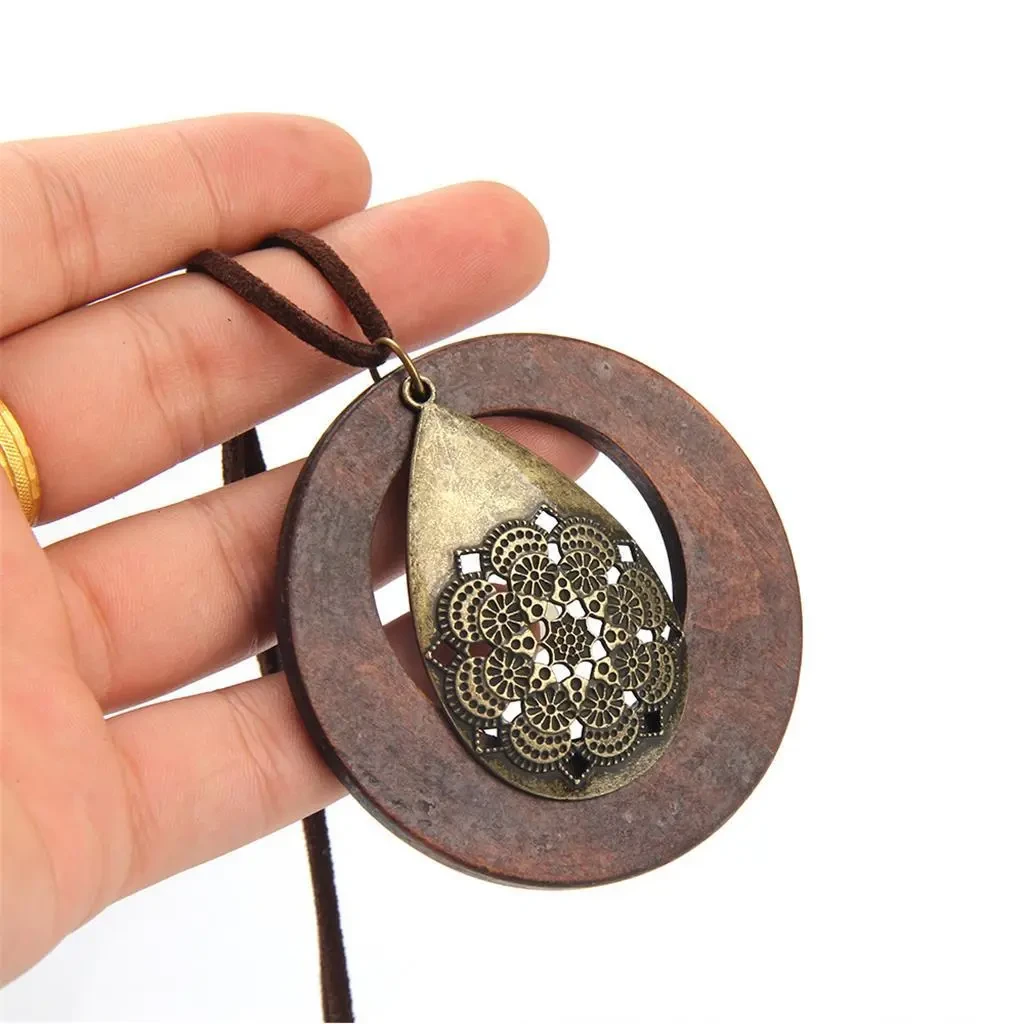 Wood Drop Alloy Pendant Sweater Chain