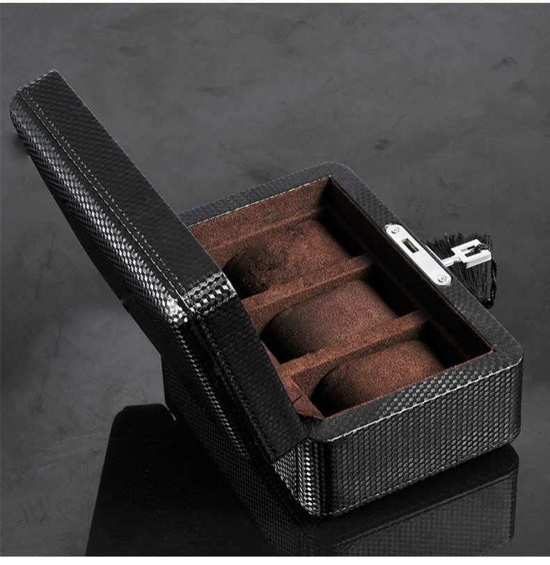 Carbon fiber veneer mechanical watch case