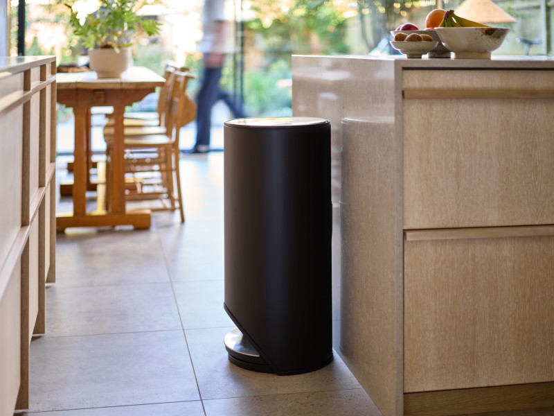 Arc 30L Bin - Carbon Black - Joseph Joseph