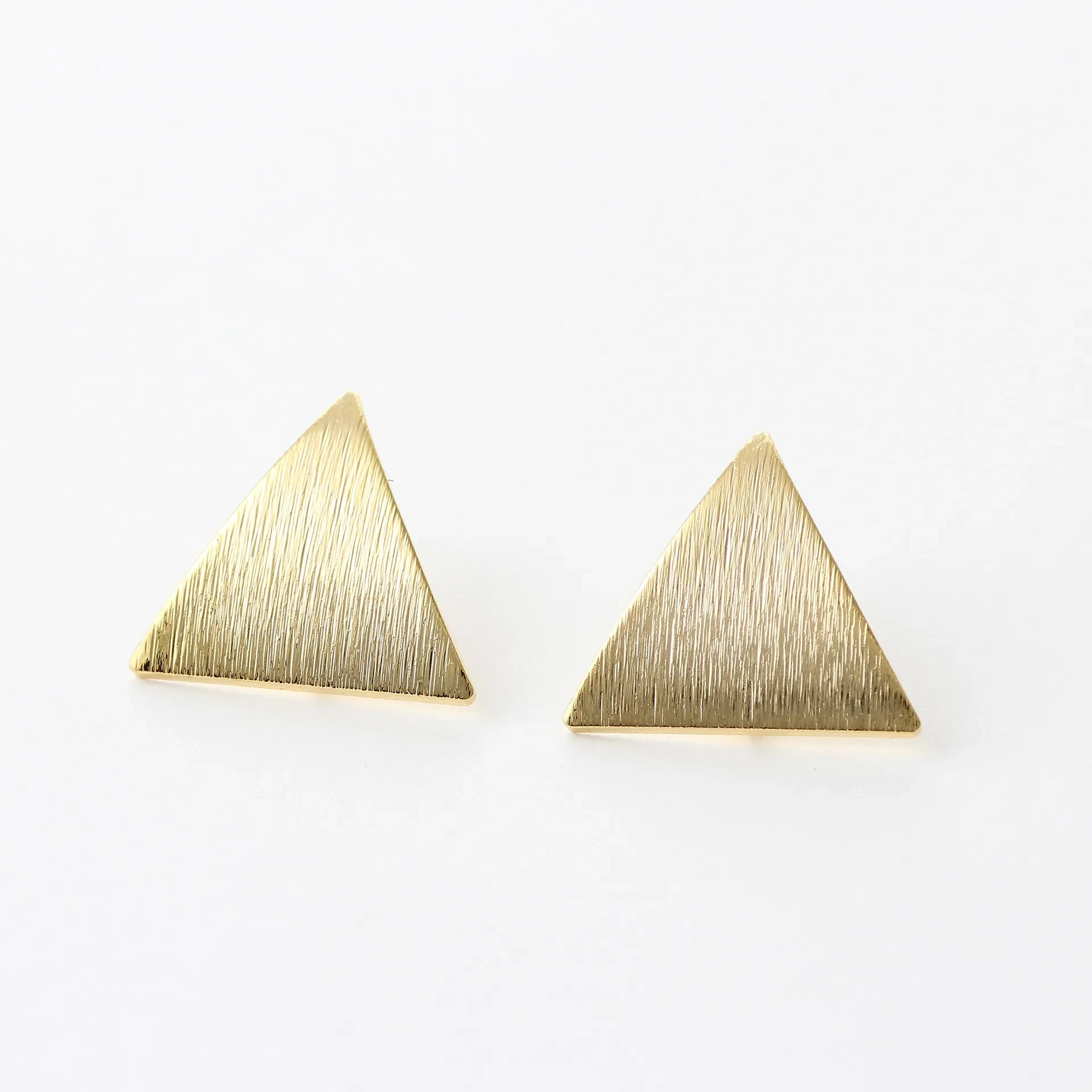 18K Gold Triangle Brushed Stud Earrings