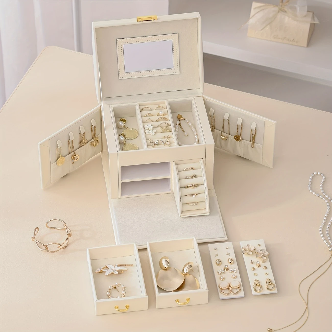 Elegant and Functional Portable Jewelry Organizer with Mirror