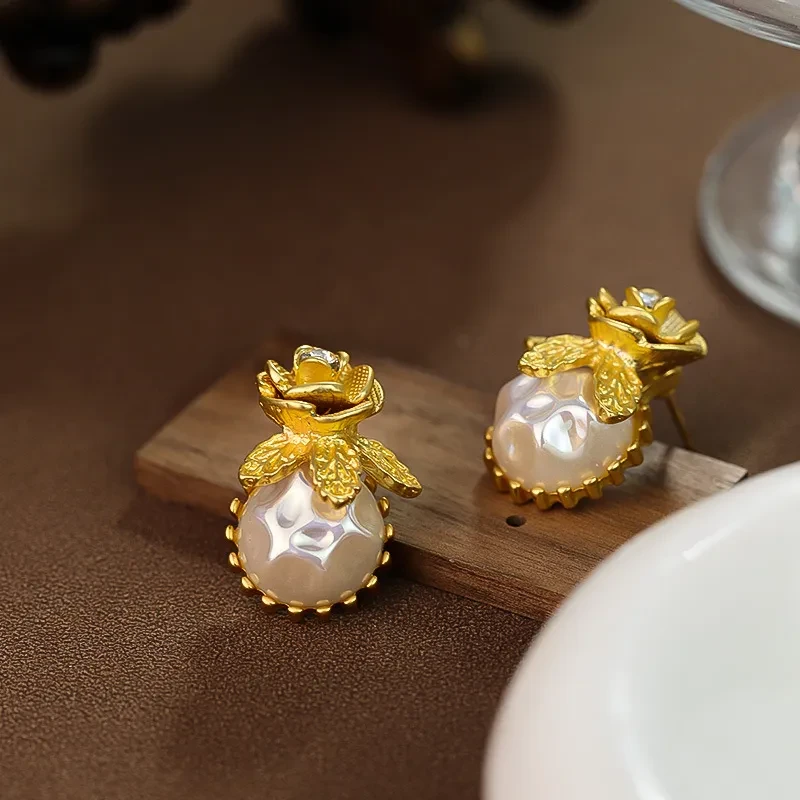 Silver Stud Rhinestone-encrusted Flower Irregular Pearl Earrings Elegant