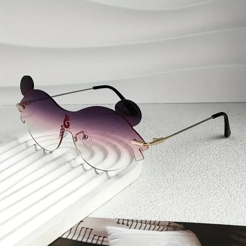 Minnie Mouse-Inspired Gradient Glasses
