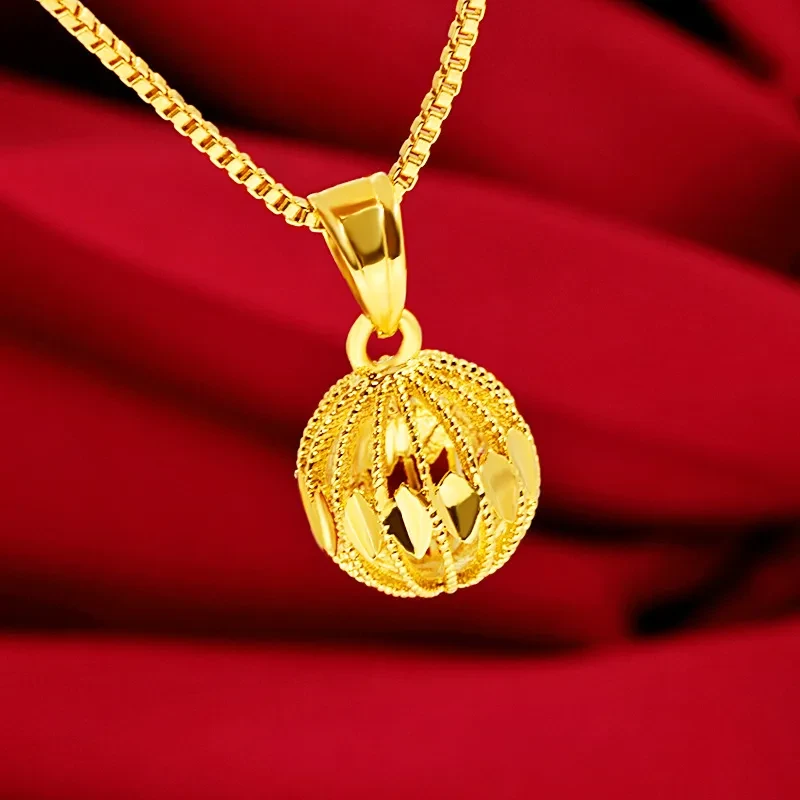 Women's Fashion Simple Gold Plated Hydrangea Round Necklace Pendant