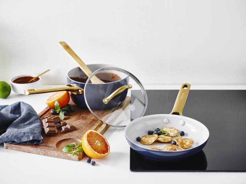 Padova Navy Blue Covered Saucepan 18cm/2L - GreenPan