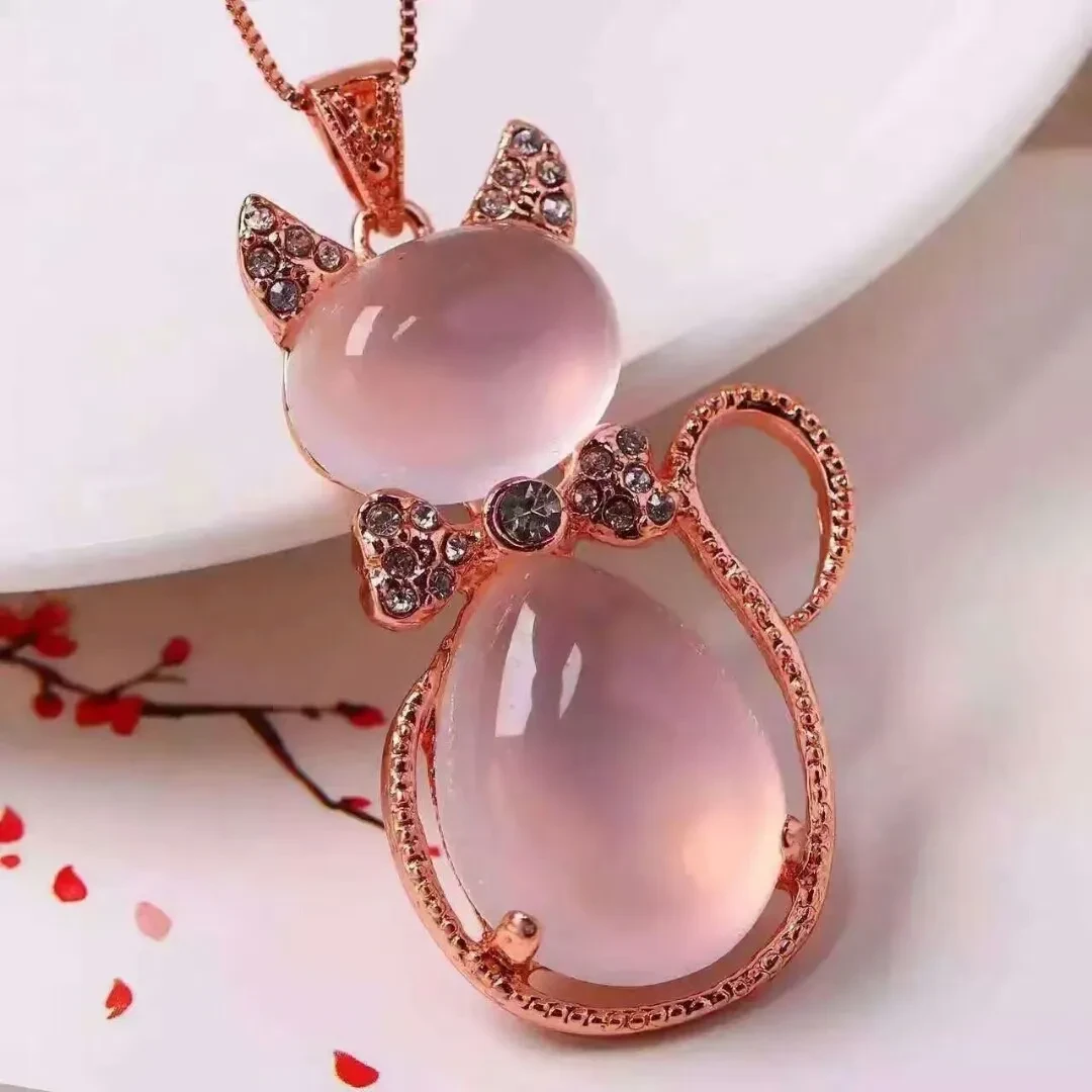 Natural Crystal Cat Pendant Clavicle Chain Matching