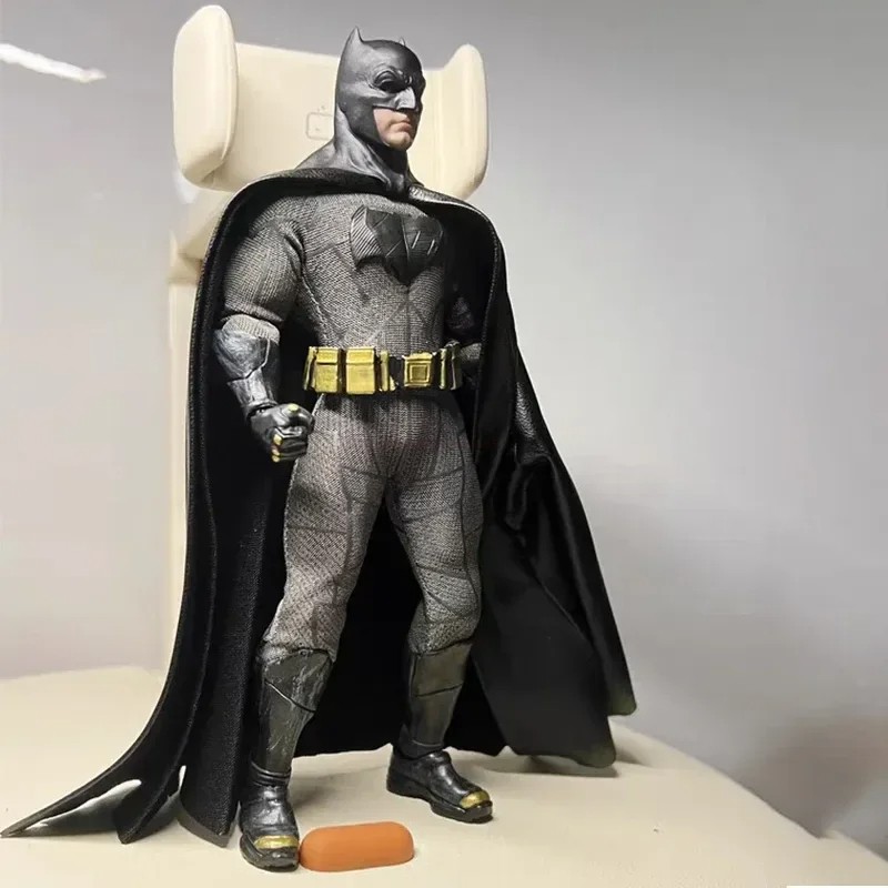 DC Anime Mezco Comics Batman Action Doll Statue Exquisite Handmade Model