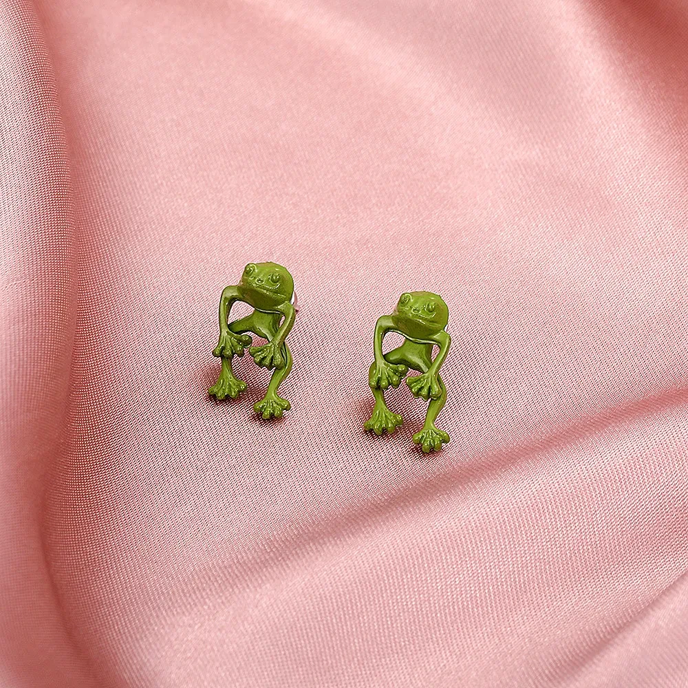 Vintage Simple Metal Frog Earrings Make Old Fashion