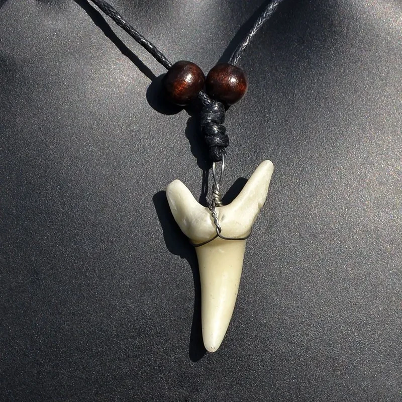 Men's Necklace Imitation Shark Tooth Pendant