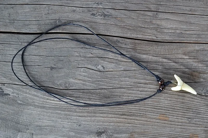 Men's Necklace Imitation Shark Tooth Pendant
