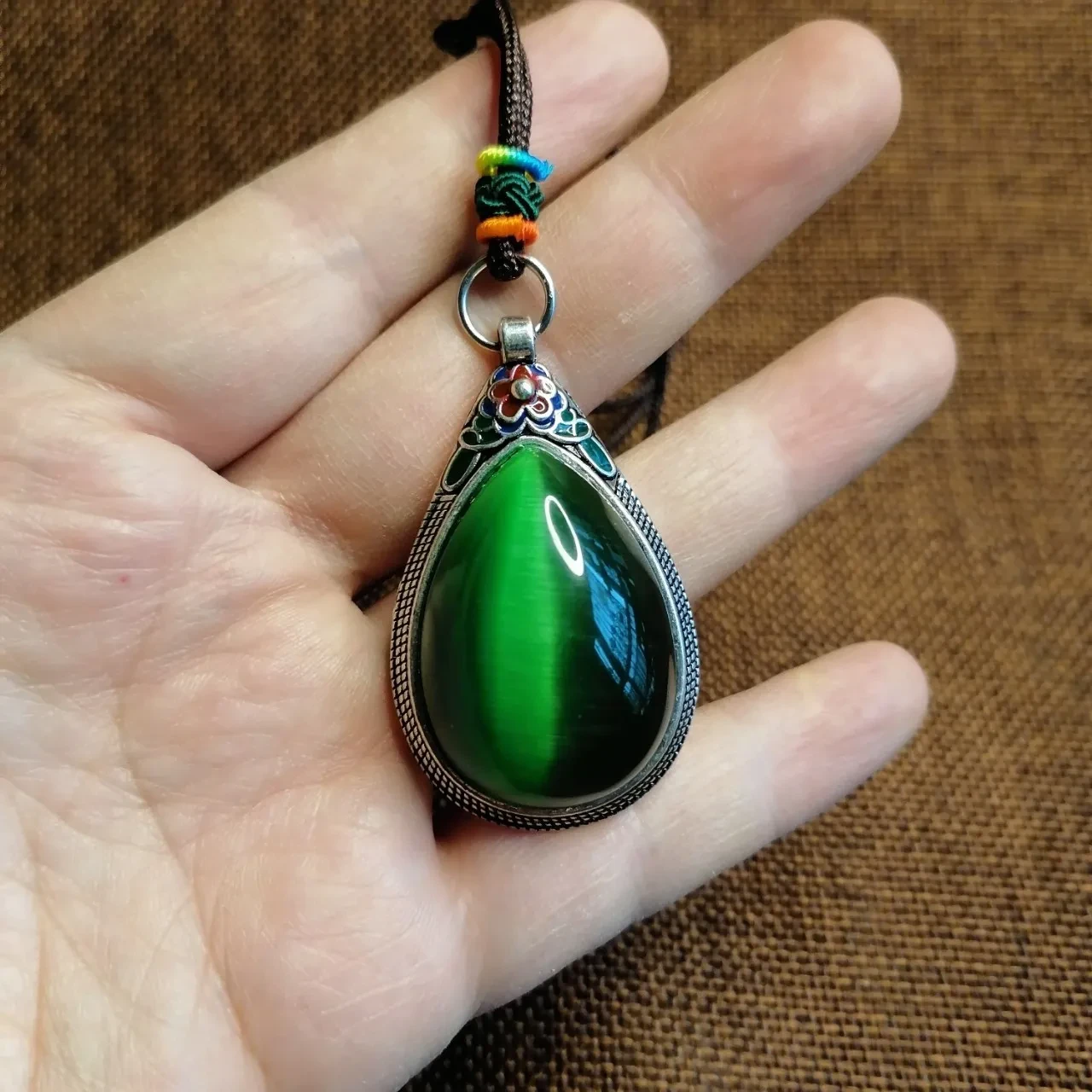 Emperor Green Drop Pendant Sweater Chain