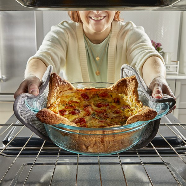 Deep Round Baking Dish 2.46L - Pyrex