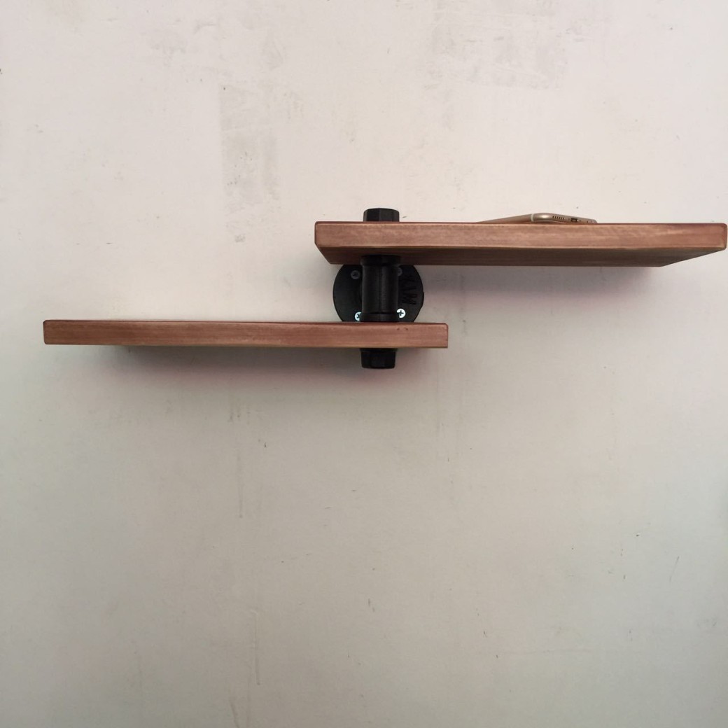 Iron pipe rack