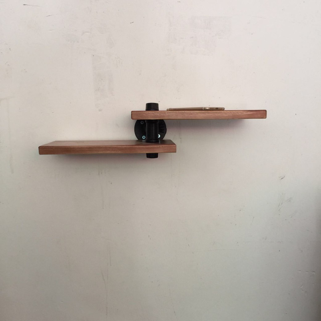 Iron pipe rack