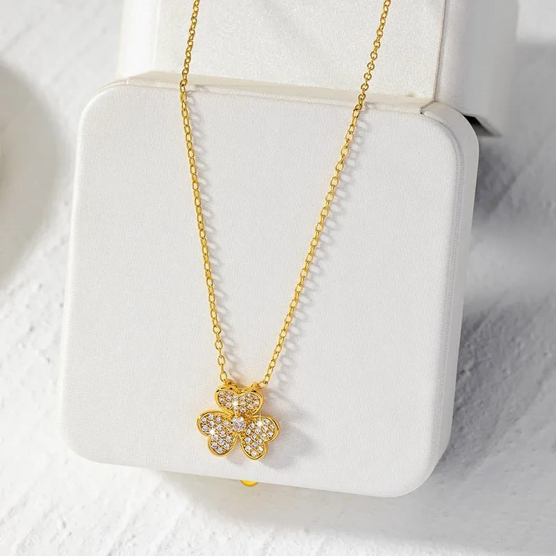 Personalized Simple Lucky Clover Pendant Necklace