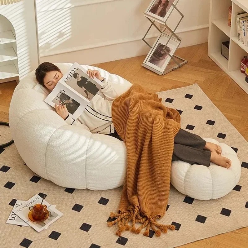 Relaxing Balcony Sofa Chair: Modern Lazy Sofa with Footstool for Cozy Comfort