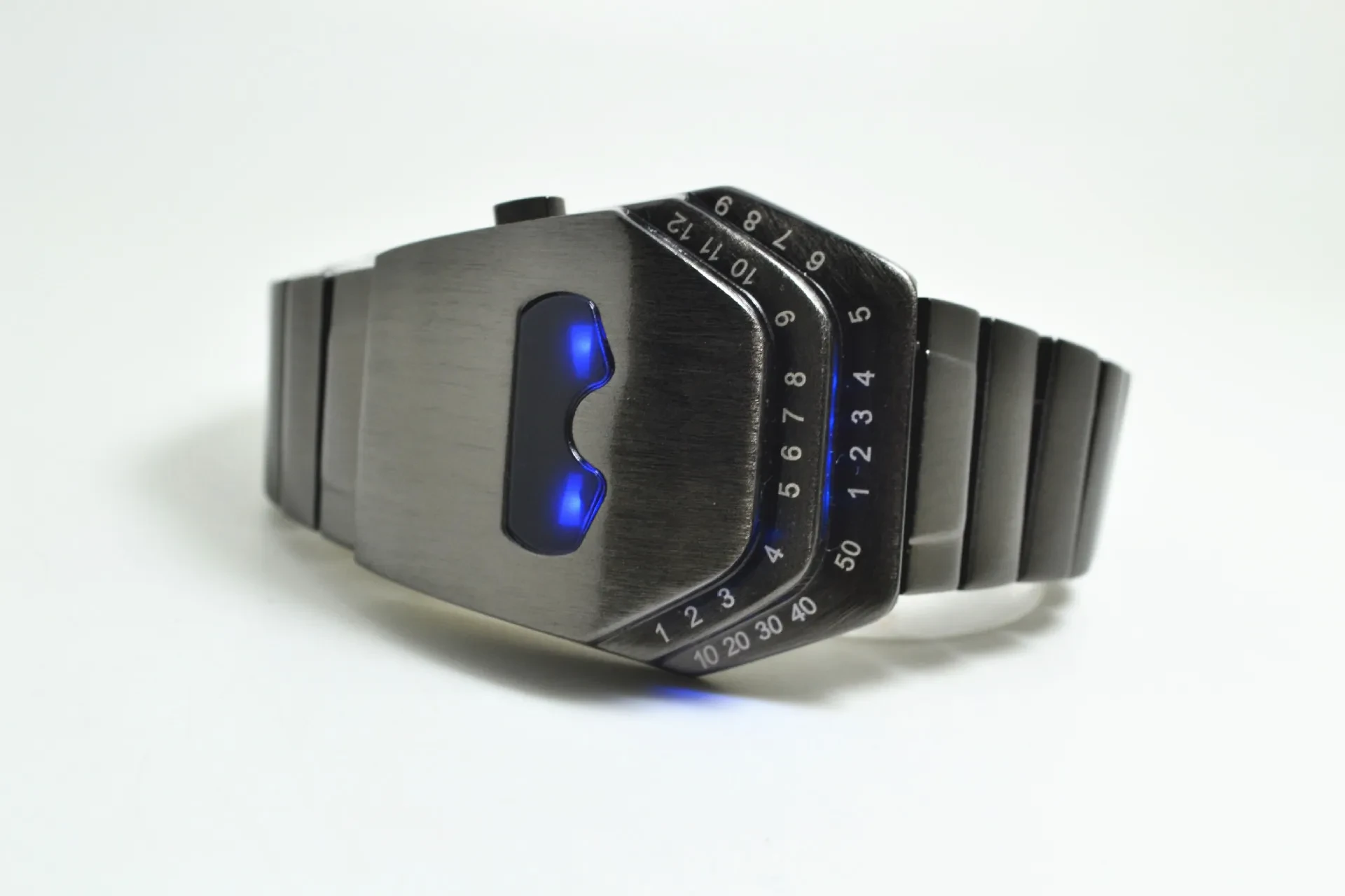 Alloy men's electronic watch