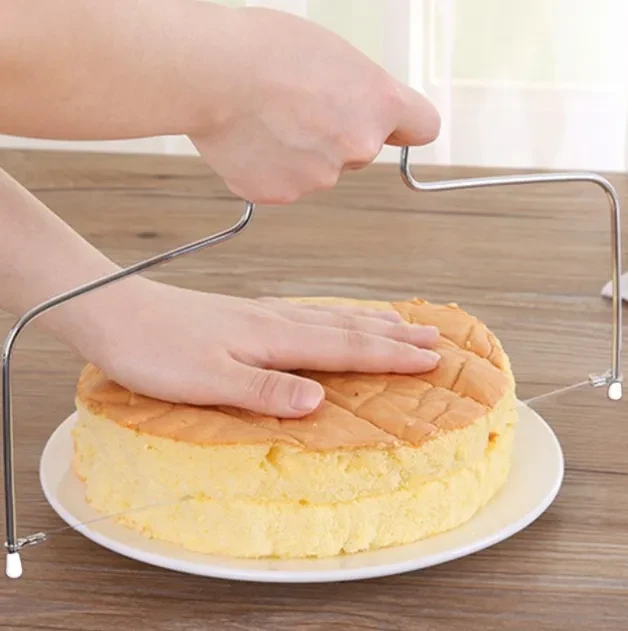Adjustable Cake Slicer