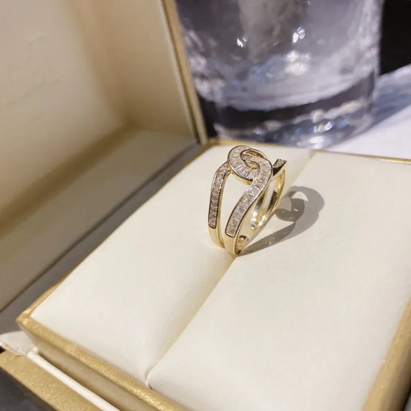 The New Trend Micro Set Zircon Exquisite Opening Ring
