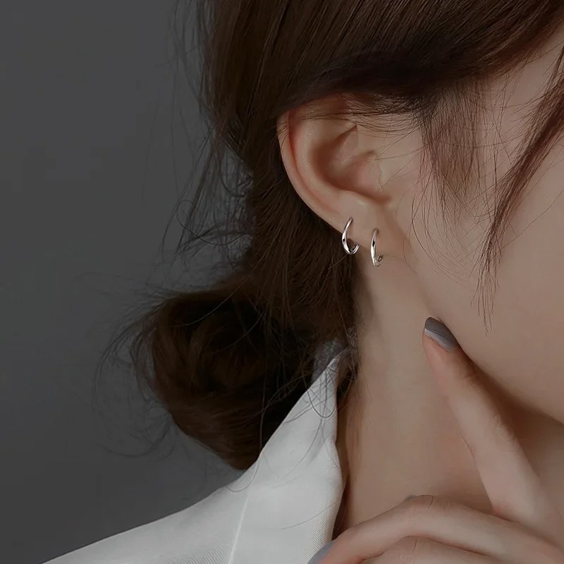 Sterling Silver Round Earrings Simple Inlaid Design for Women, Wedding Jewelry Accessories