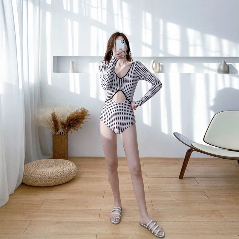 girls long sleeve swimsuit