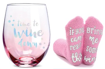 TIME TO WINE SOCKS & S/LESS SET OSFM