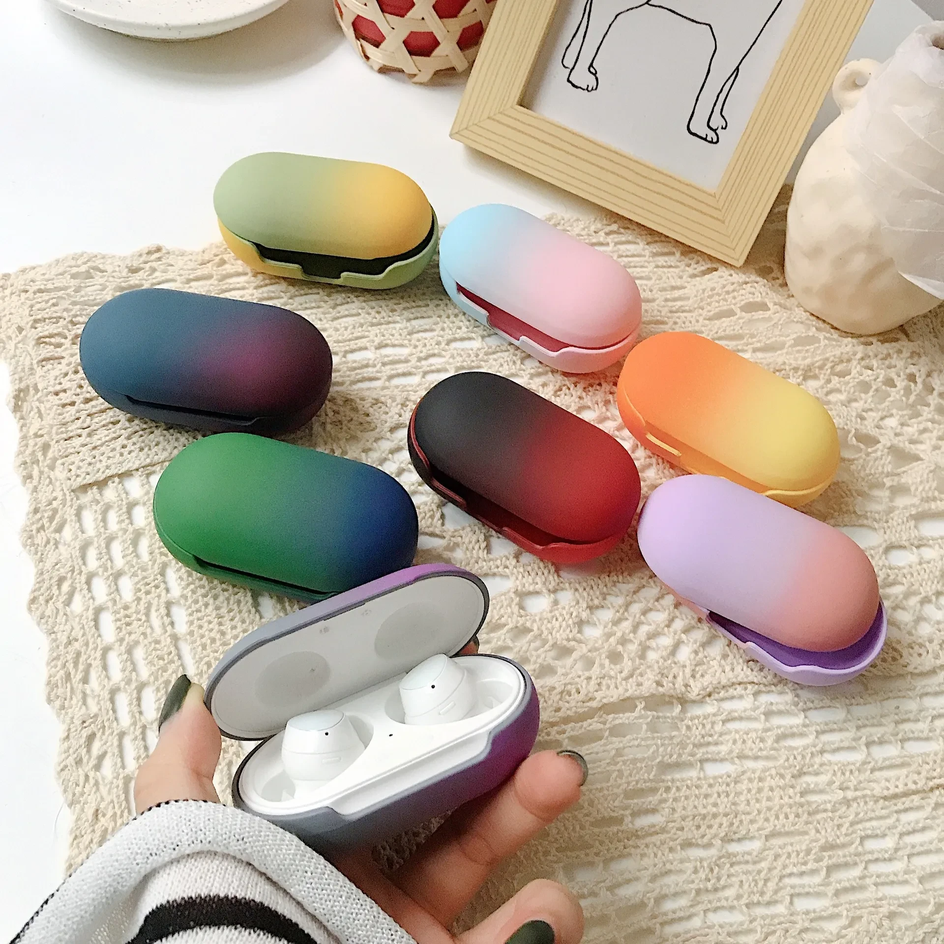 Gradient Rainbow Hard Shell Solid Color Earphone Protective Case